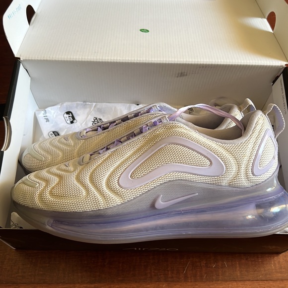 Nike Air Max 720 - Picture 4 of 6